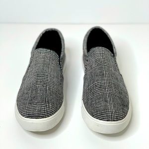 Women’s Slide-In Sneakers Size 10 NWOT